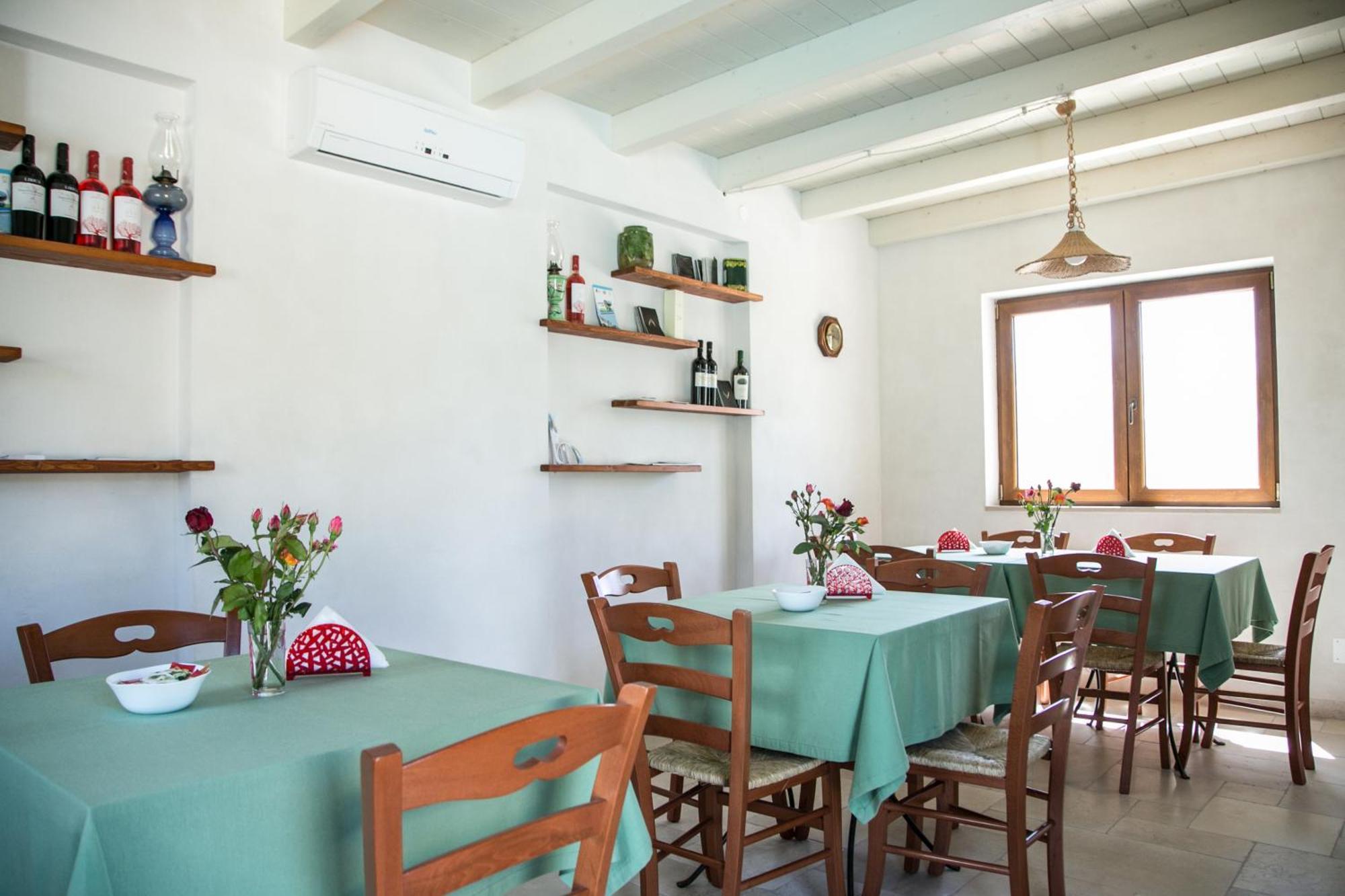 Hotel Trulli Boccadoro Ostuni Habitación foto